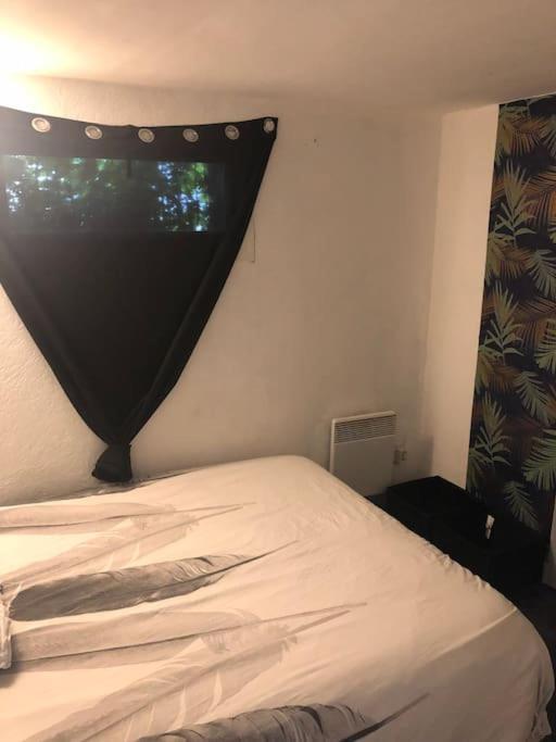 Logement Appartement Bourget Le Bourget Zewnętrze zdjęcie