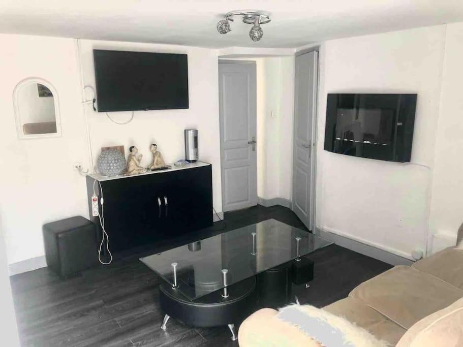 Logement Appartement Bourget Le Bourget Zewnętrze zdjęcie